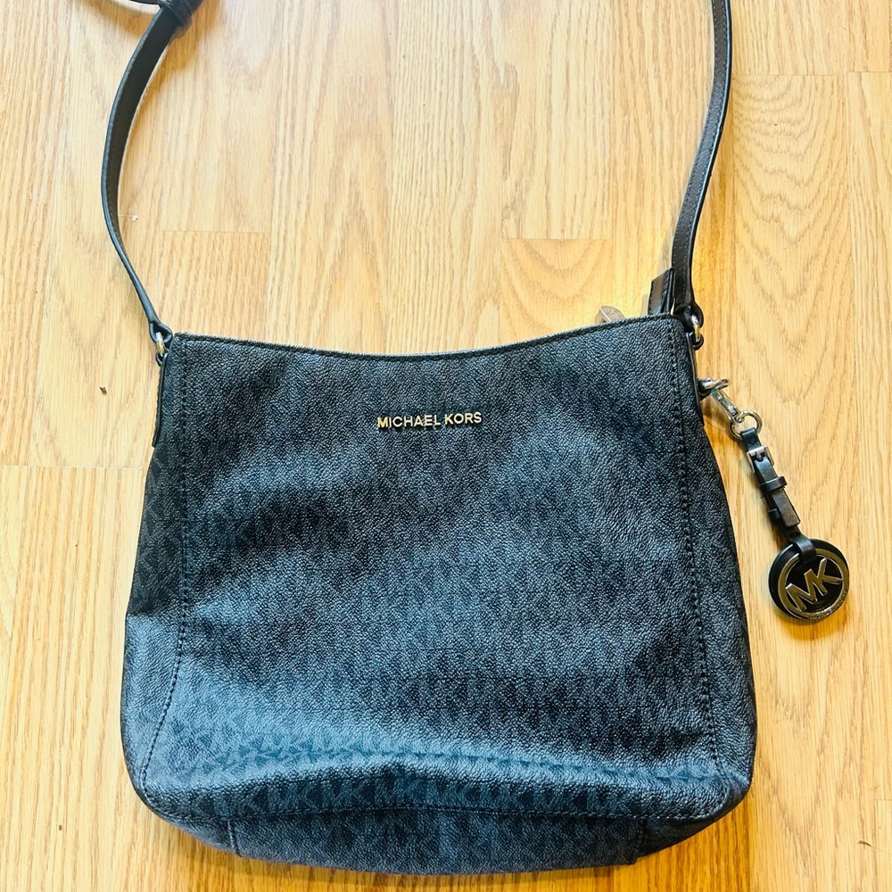 Michael Kors Black Signature Crossbody with Logo Charm